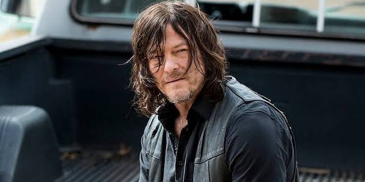 5 Changes AMCs The Walking Dead Made To The Comics That Were Okay With (& 5 That Were Still Mad About) 5 Changes AMCs The Walking Dead Made To The Comics That Were Okay With (& 5 That Were Still Mad About)